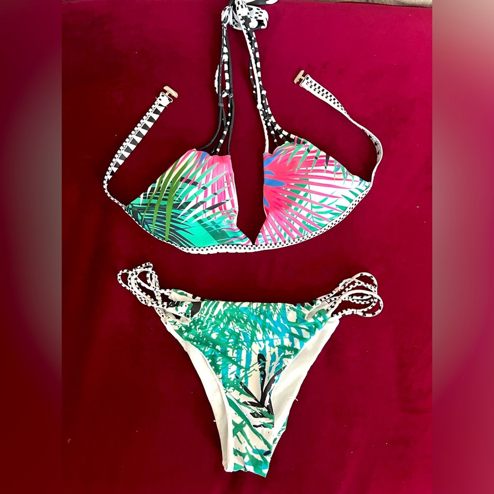 Floral Halter bikini